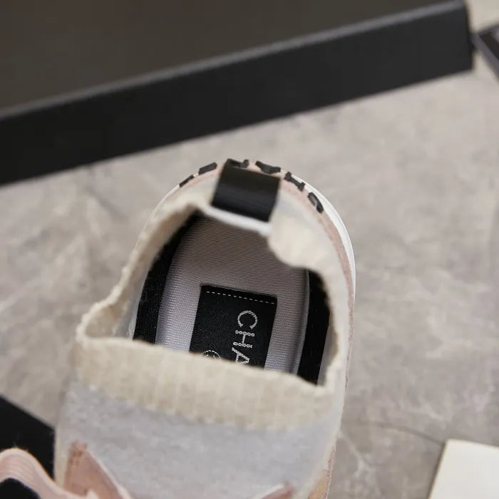 C - SNEAKERS