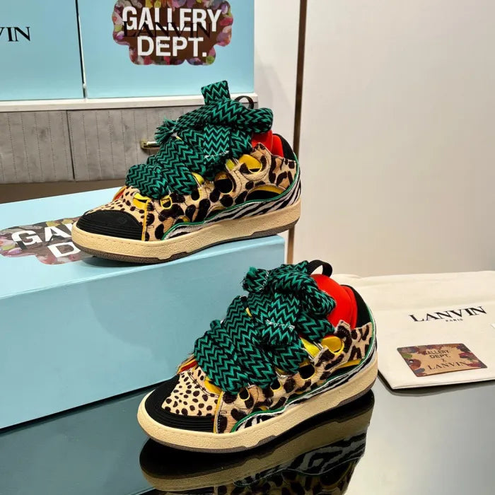 L - SNEAKERS