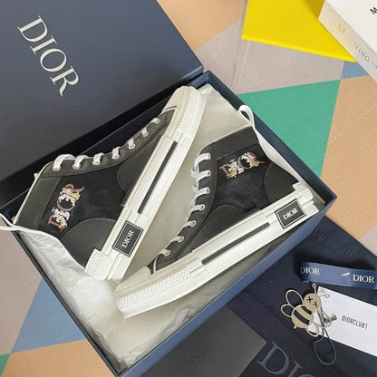 D - SNEAKERS