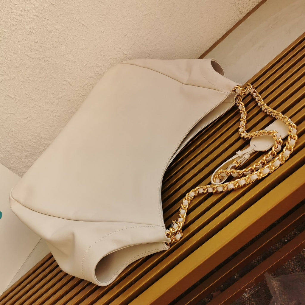 P-Shoulder Bag