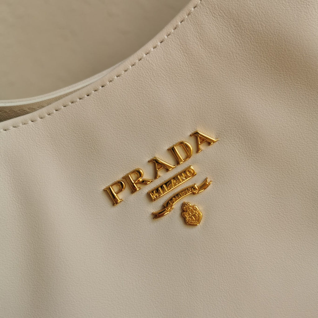 P-Shoulder Bag