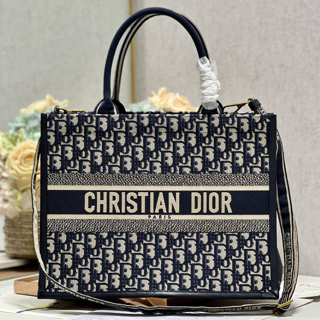 D-Book Tote
