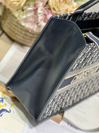 D-Book Tote
