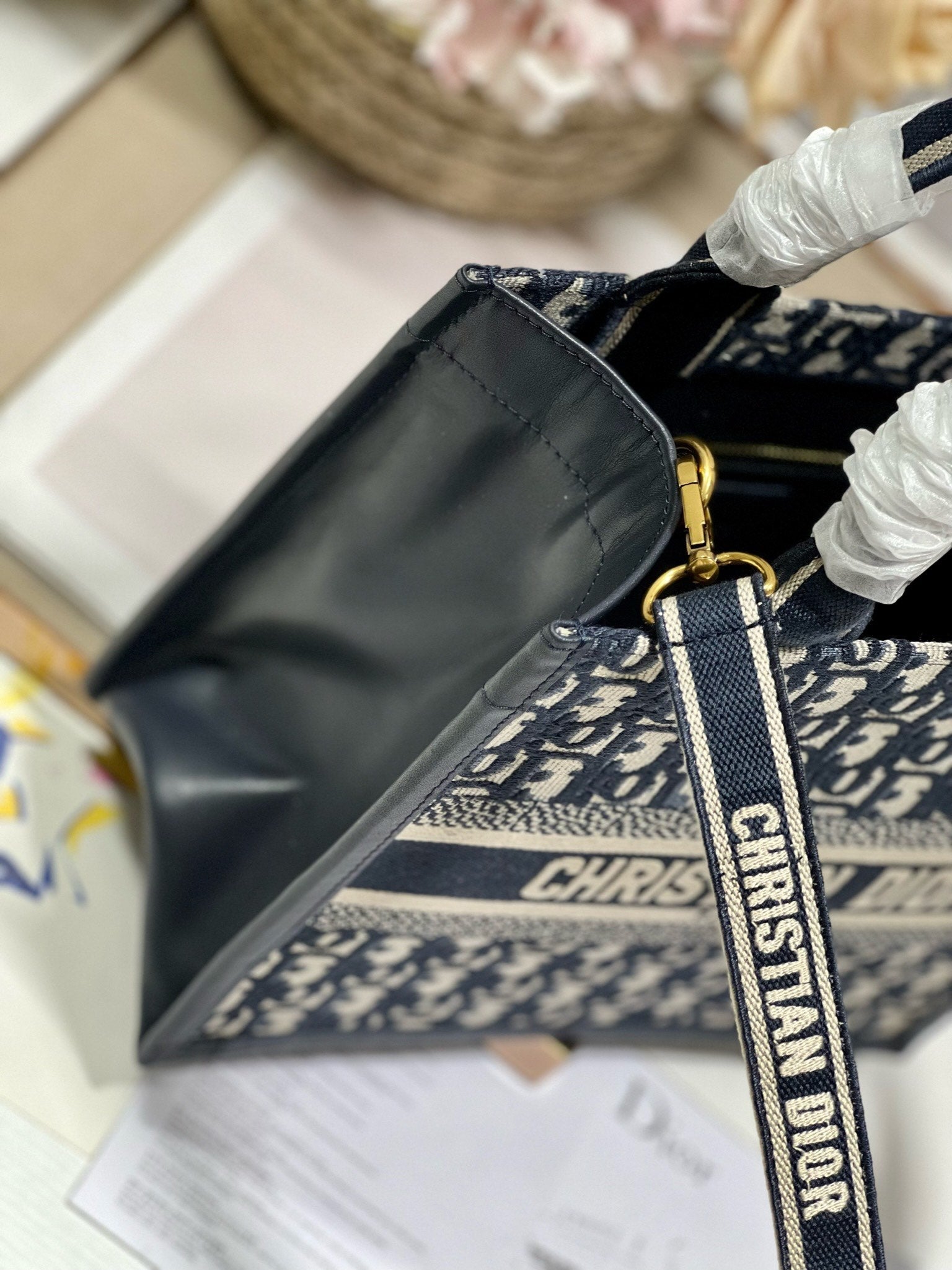 D-Book Tote