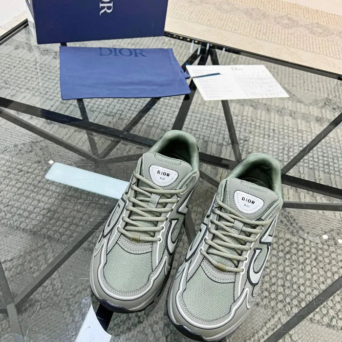 D - SNEAKERS