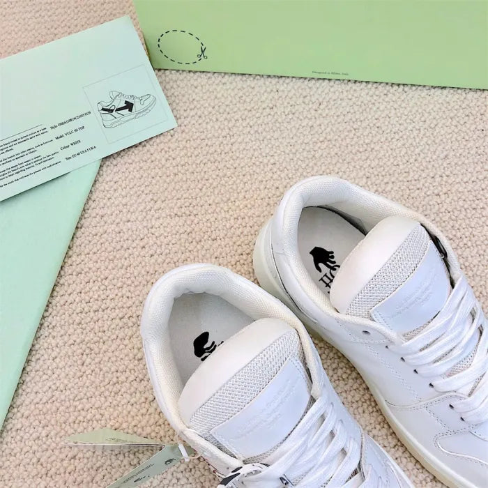O - SNEAKERS