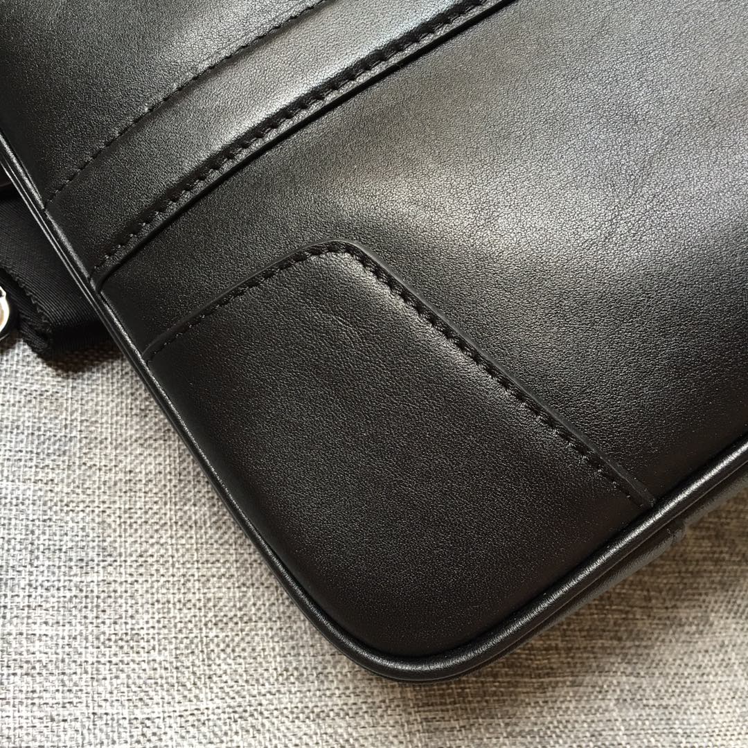 P-Shoulder Bag