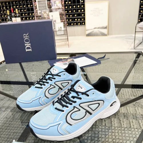 B - SNEAKERS