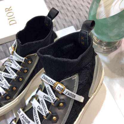 D - SNEAKERS