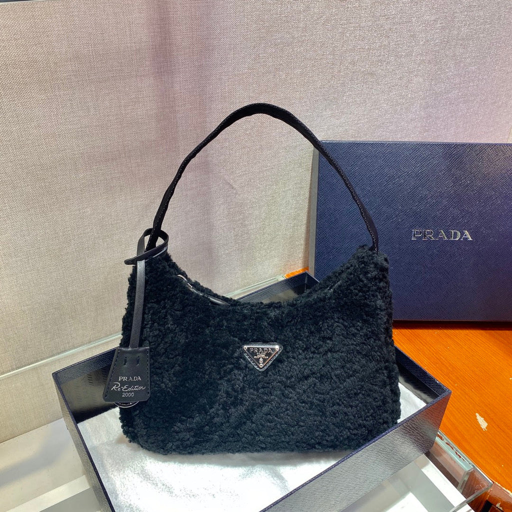 P-Shoulder Bag