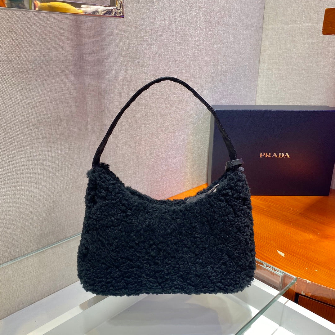 P-Shoulder Bag