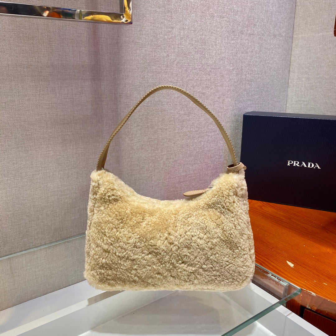 P-Shoulder Bag