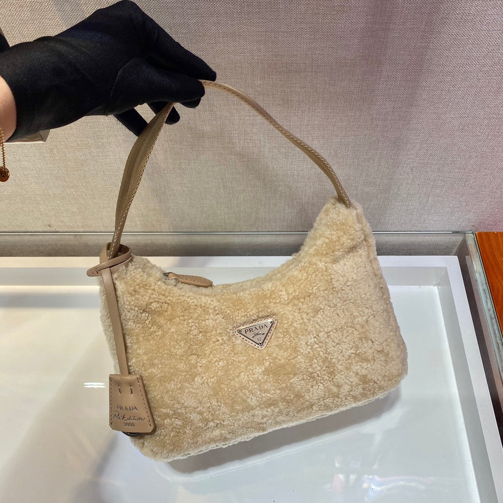 P-Shoulder Bag