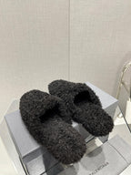 B-Sneakers
