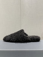 B-Sneakers