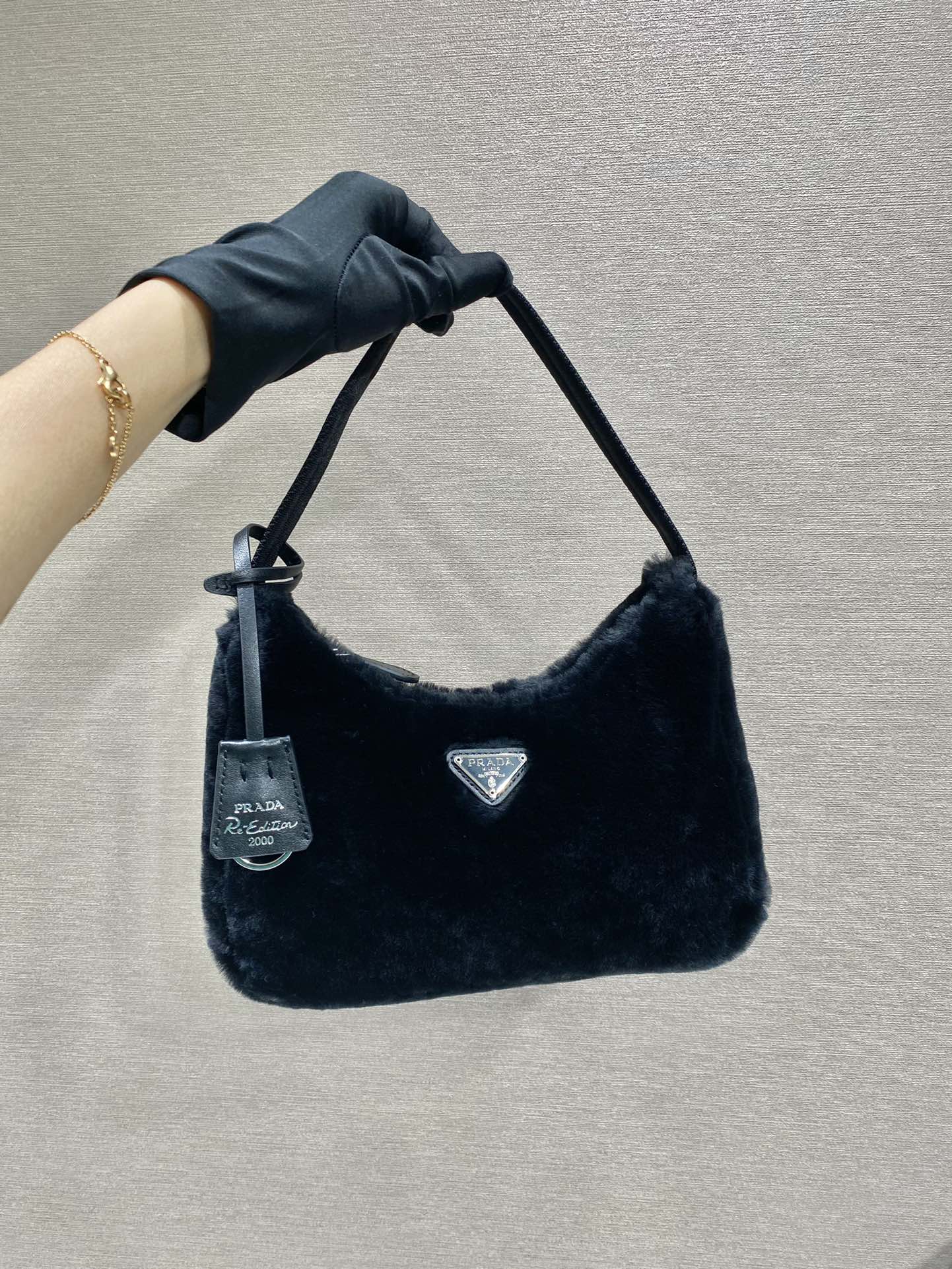 P-Shoulder Bag