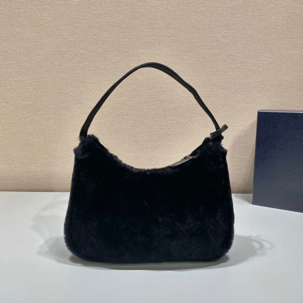 P-Shoulder Bag