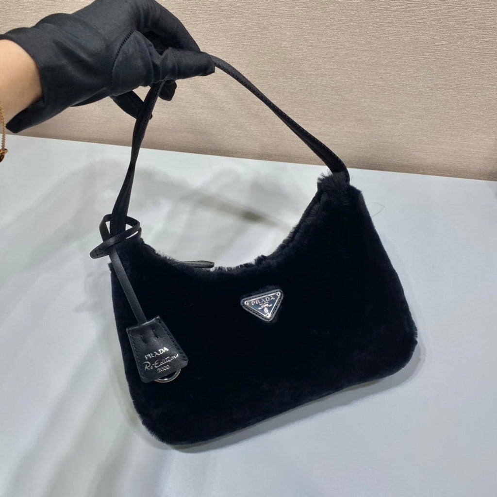 P-Shoulder Bag