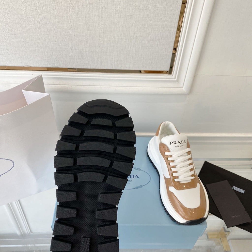 P-Sneakers