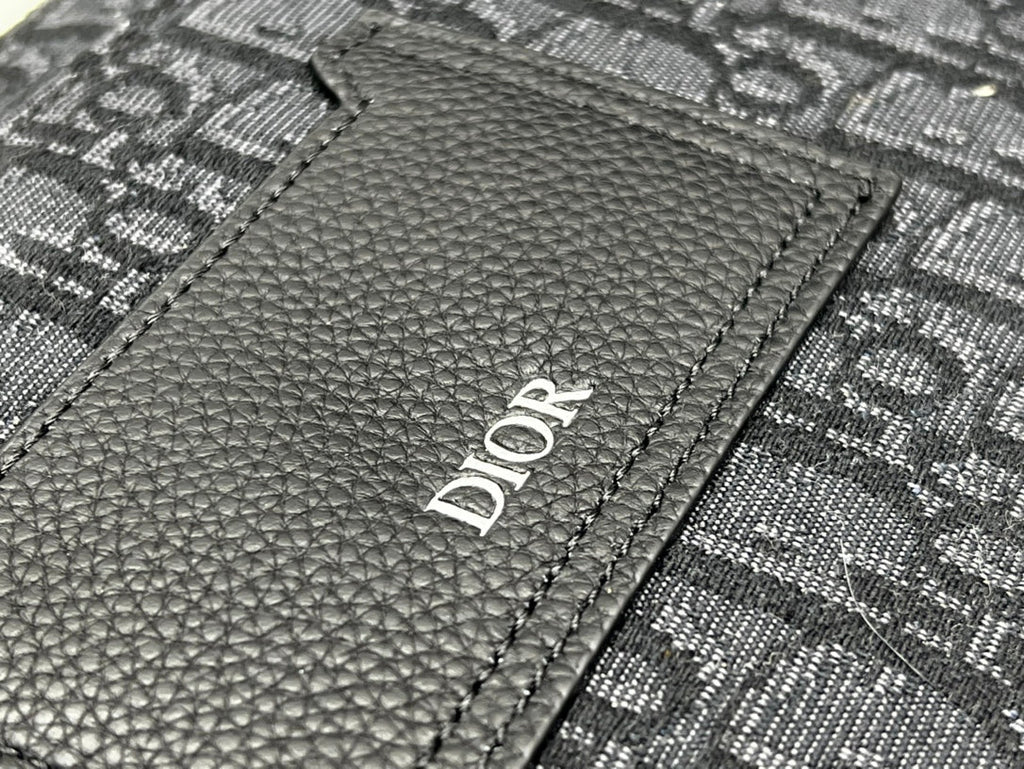 D-Saddle