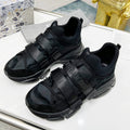 D-Sneakers