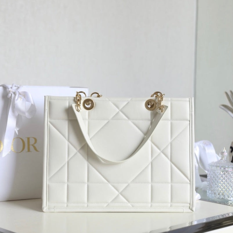 D-Book Tote