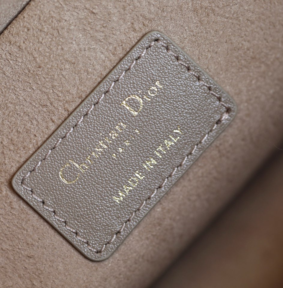 D-Book Tote
