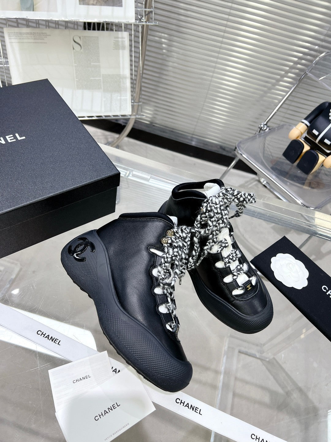 C-Sneakers