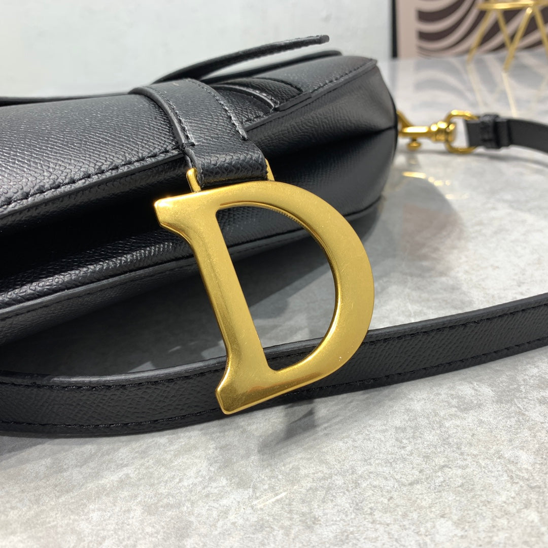 D-Saddle