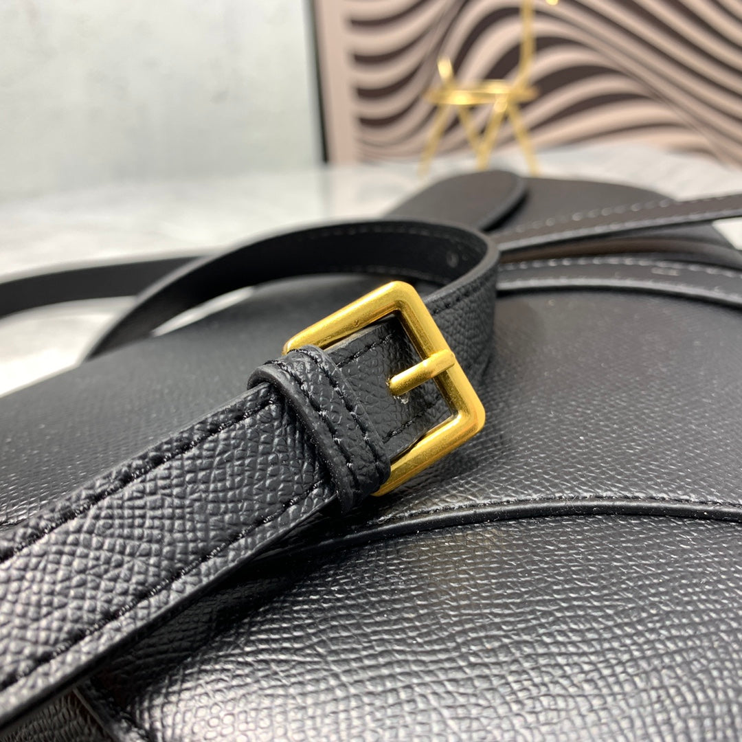 D-Saddle