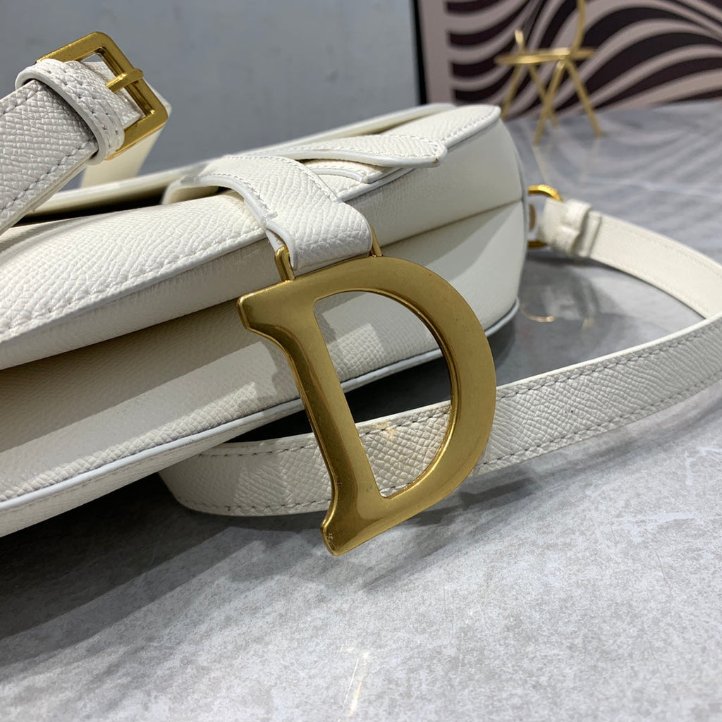 D-Saddle