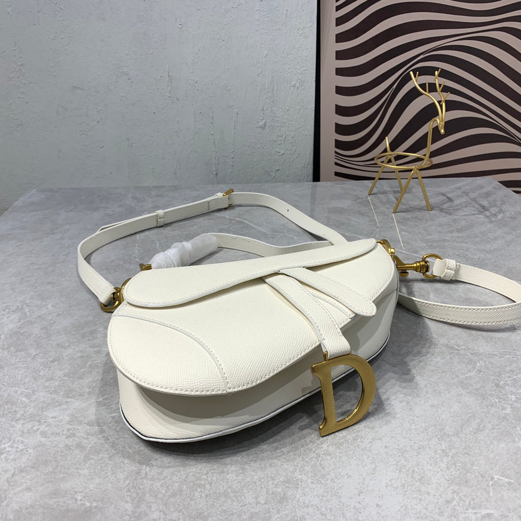 D-Saddle