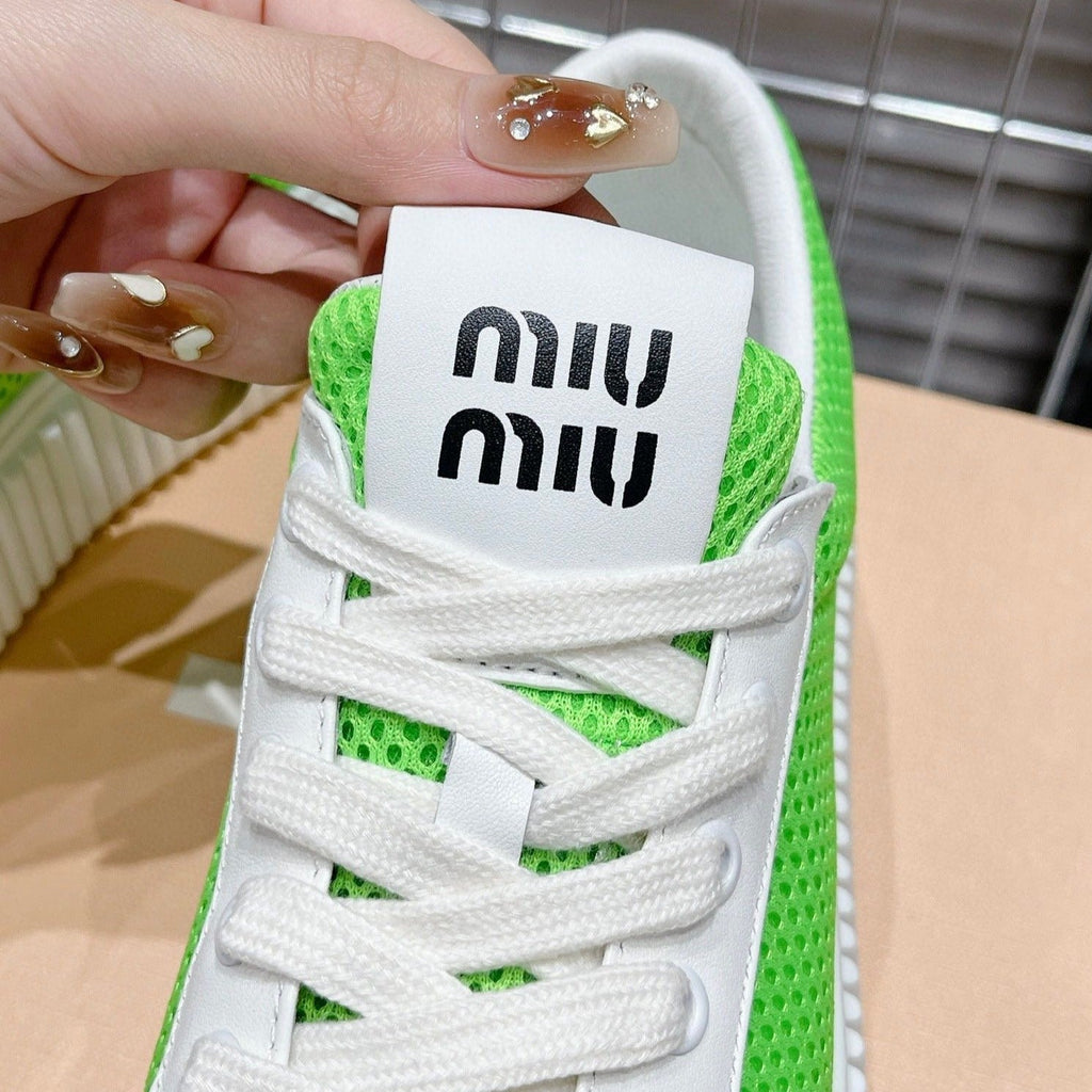 M-Sneakers