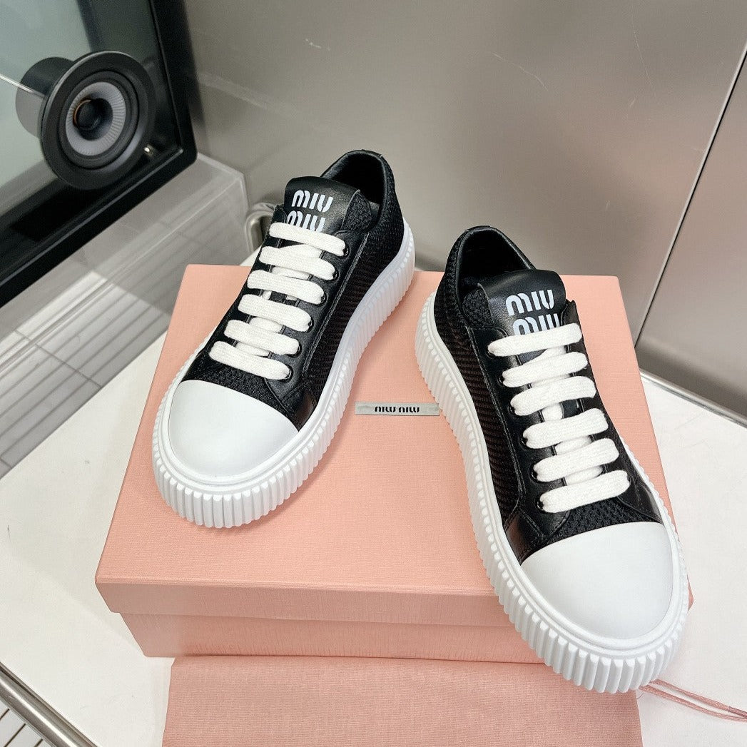 M-Sneakers