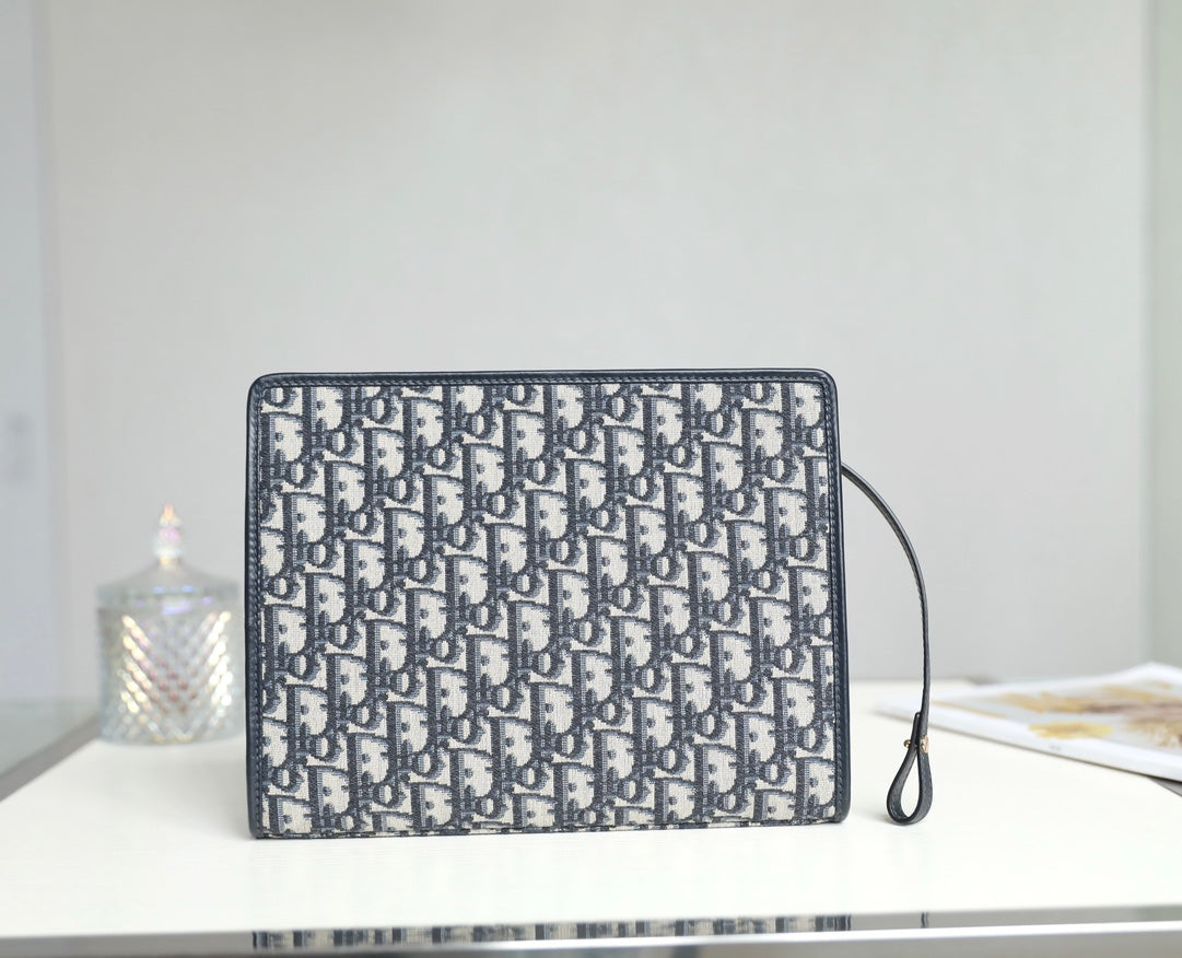 D-Book Tote