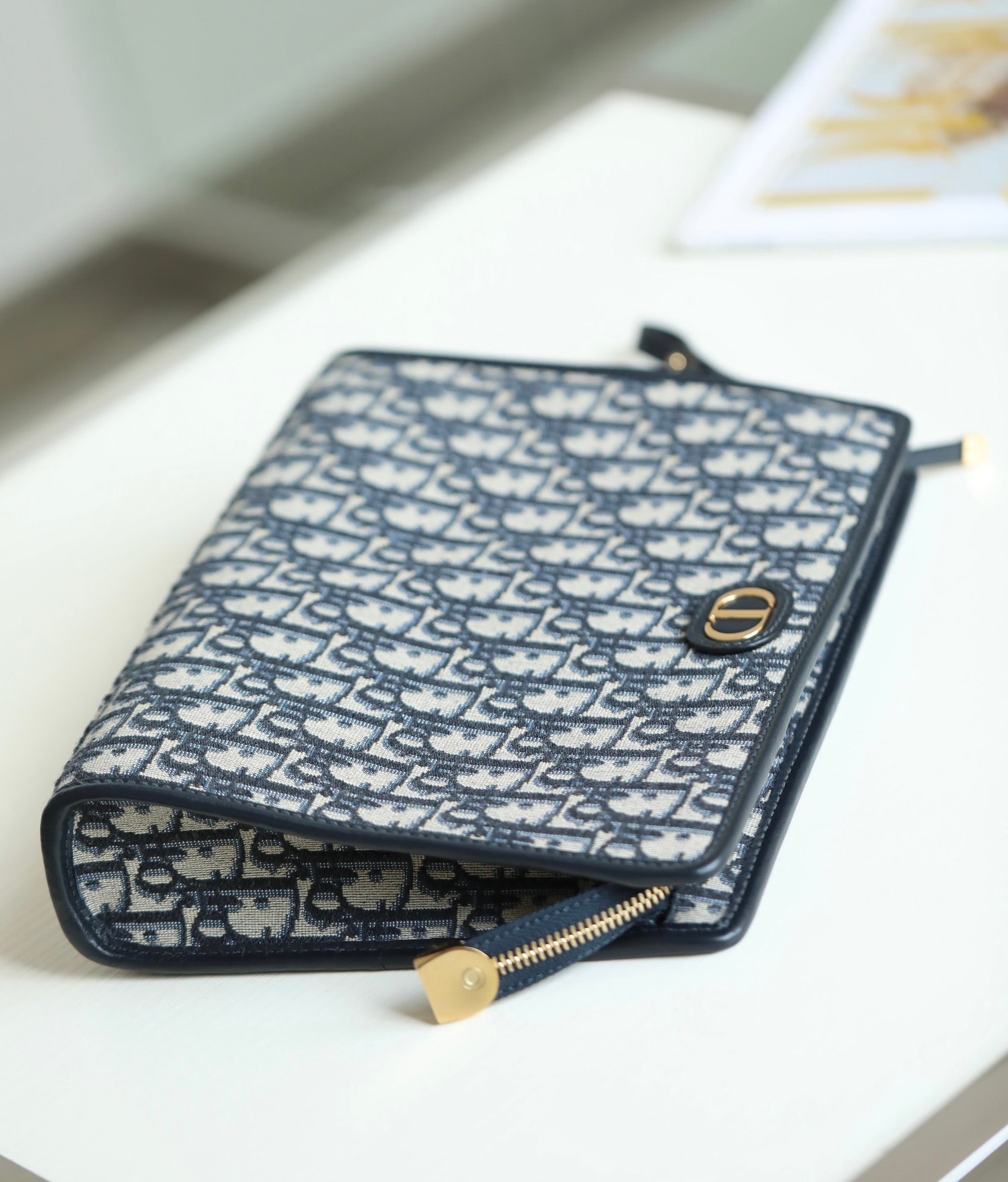 D-Book Tote