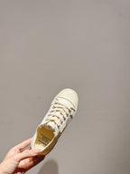 B-Sneakers