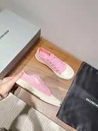 B-Sneakers