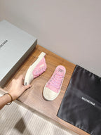 B-Sneakers