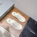 B-Sneakers