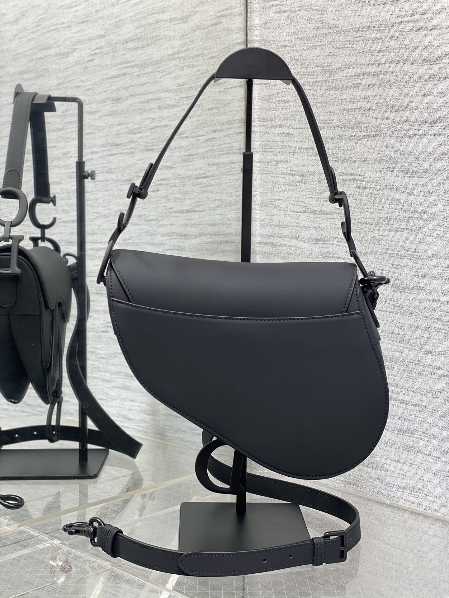 D-Saddle