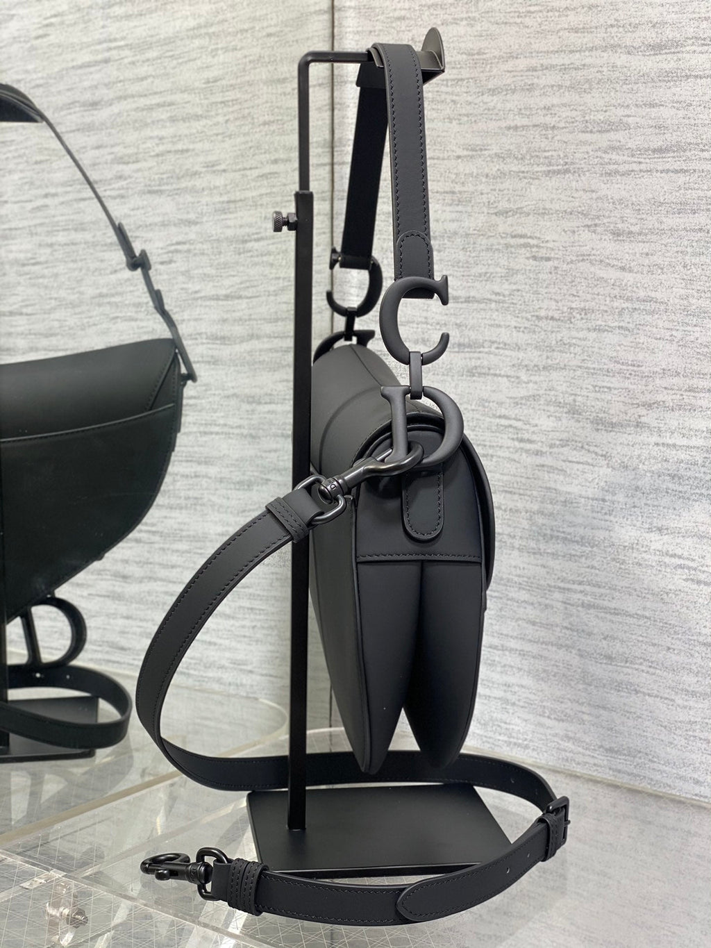 D-Saddle