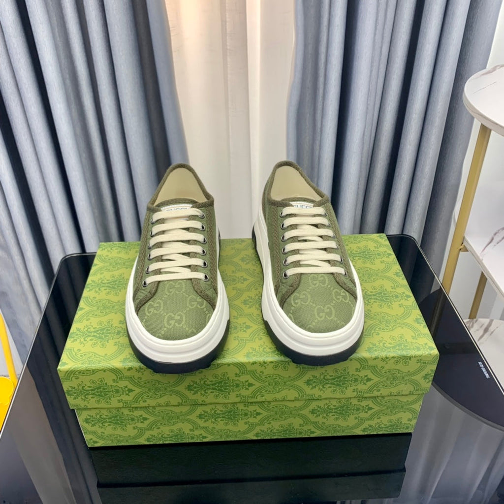 G-Sneakers