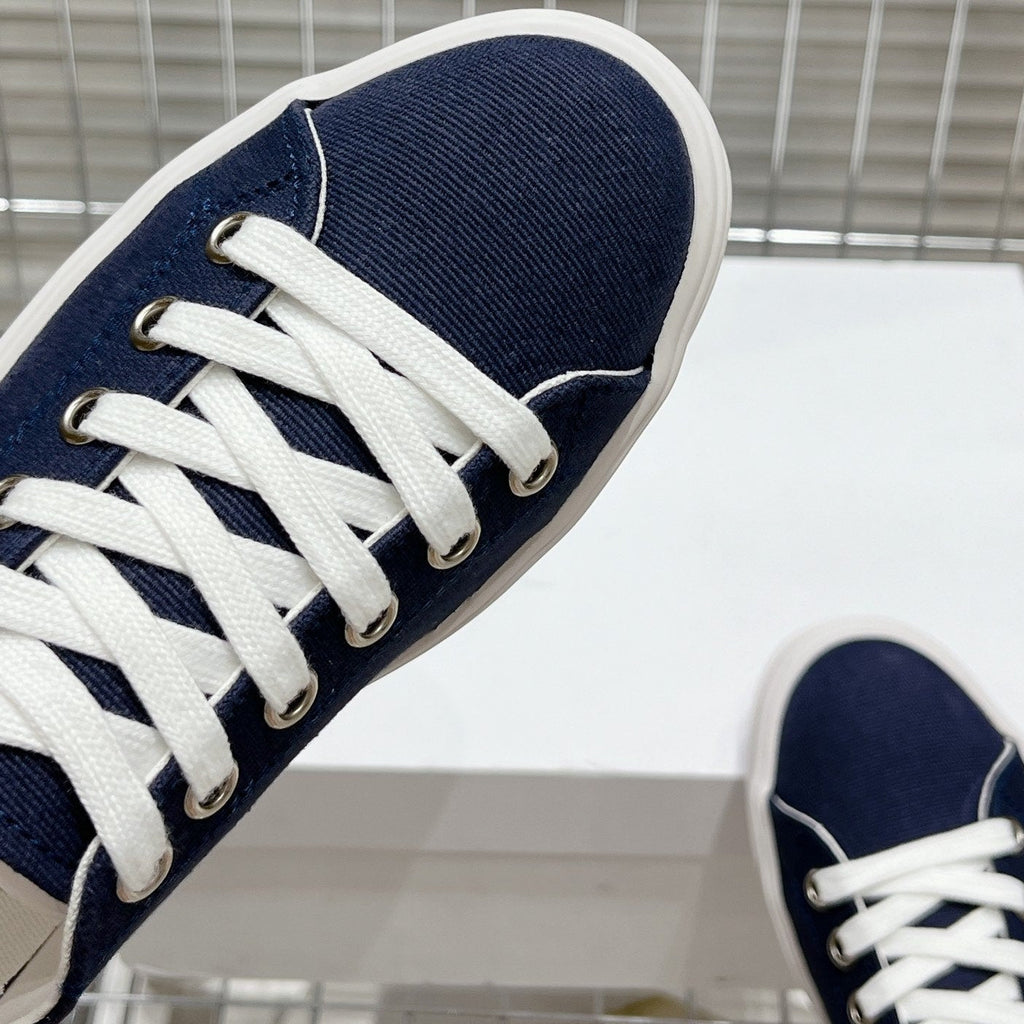S-Sneakers