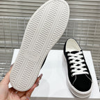 S-Sneakers