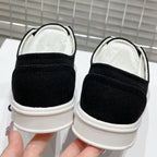 S-Sneakers