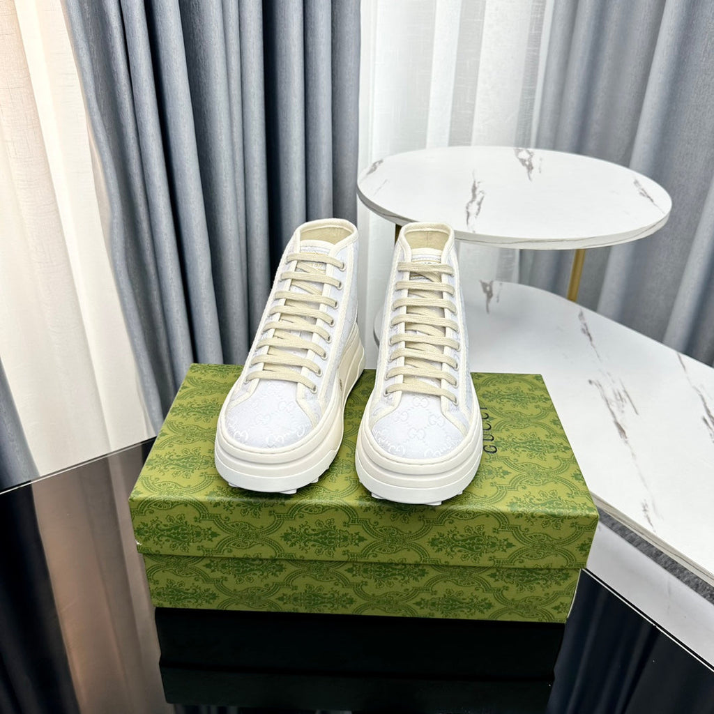 G-Sneakers
