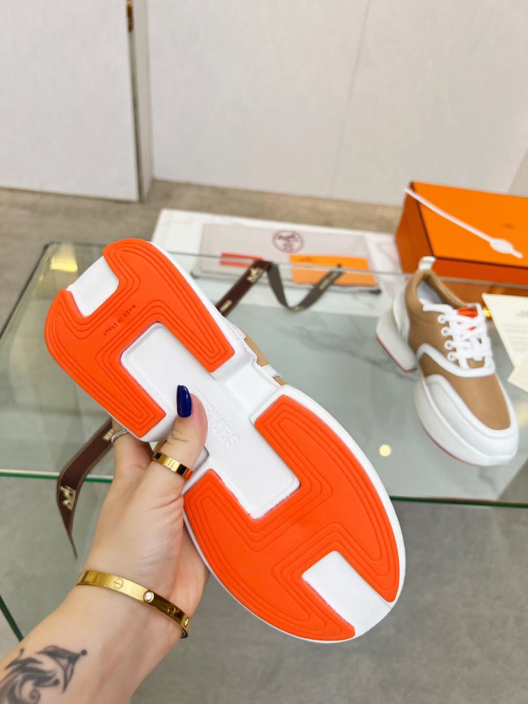A-Sneakers