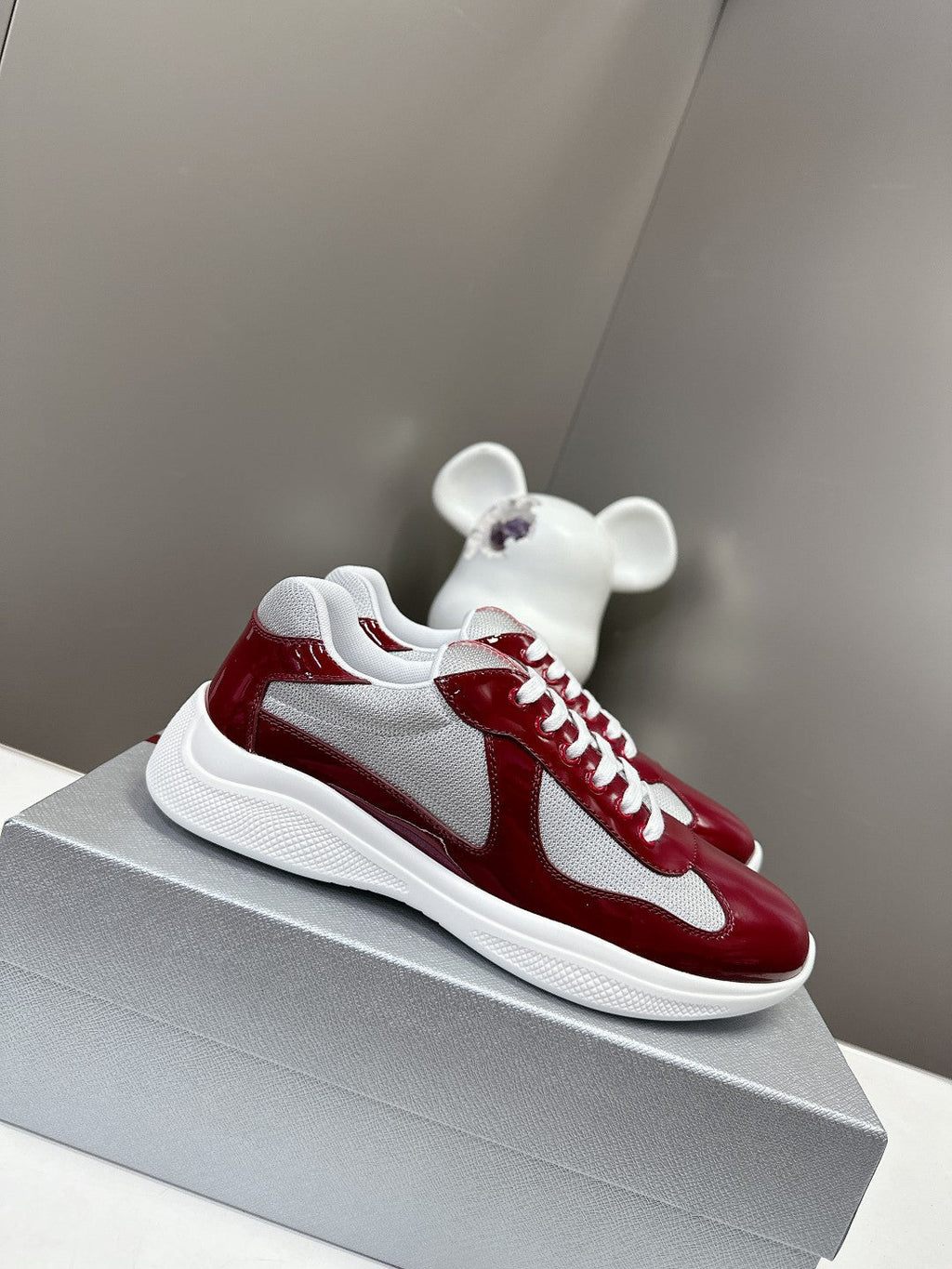 P-Sneakers