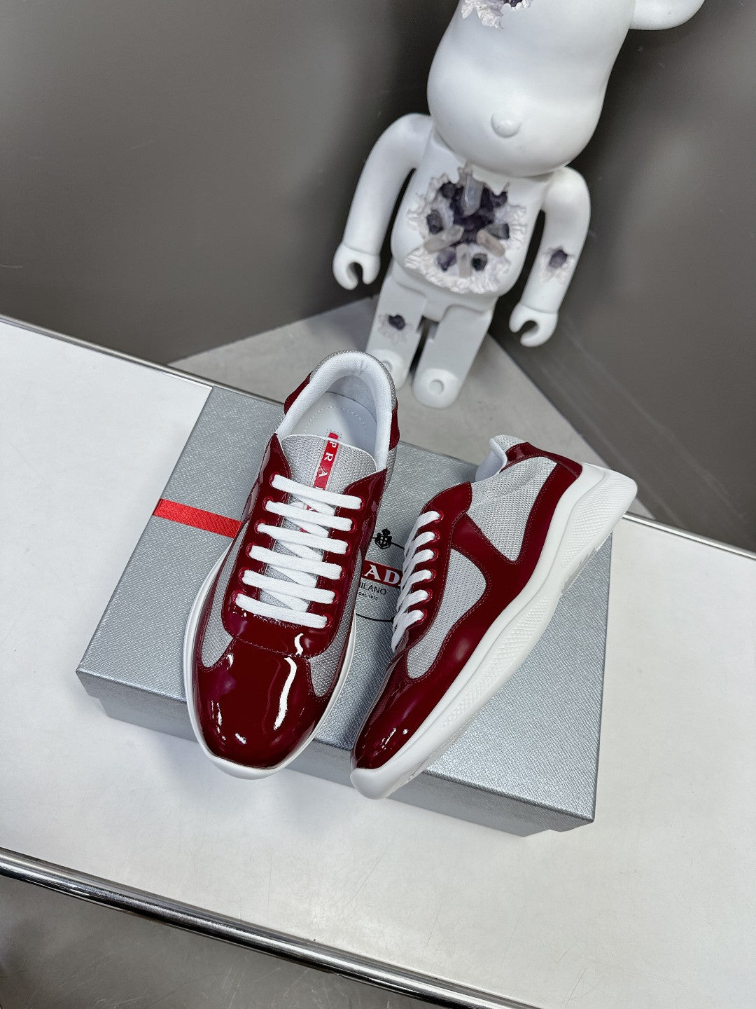 P-Sneakers